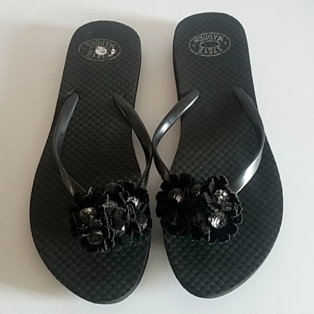 Steve Madden Bling  Flip Flops